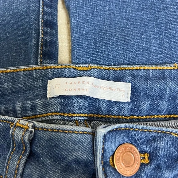 LC Lauren Conrad Dark Blue super high rise flare Jeans women’s size 6 - Picture 4 of 4